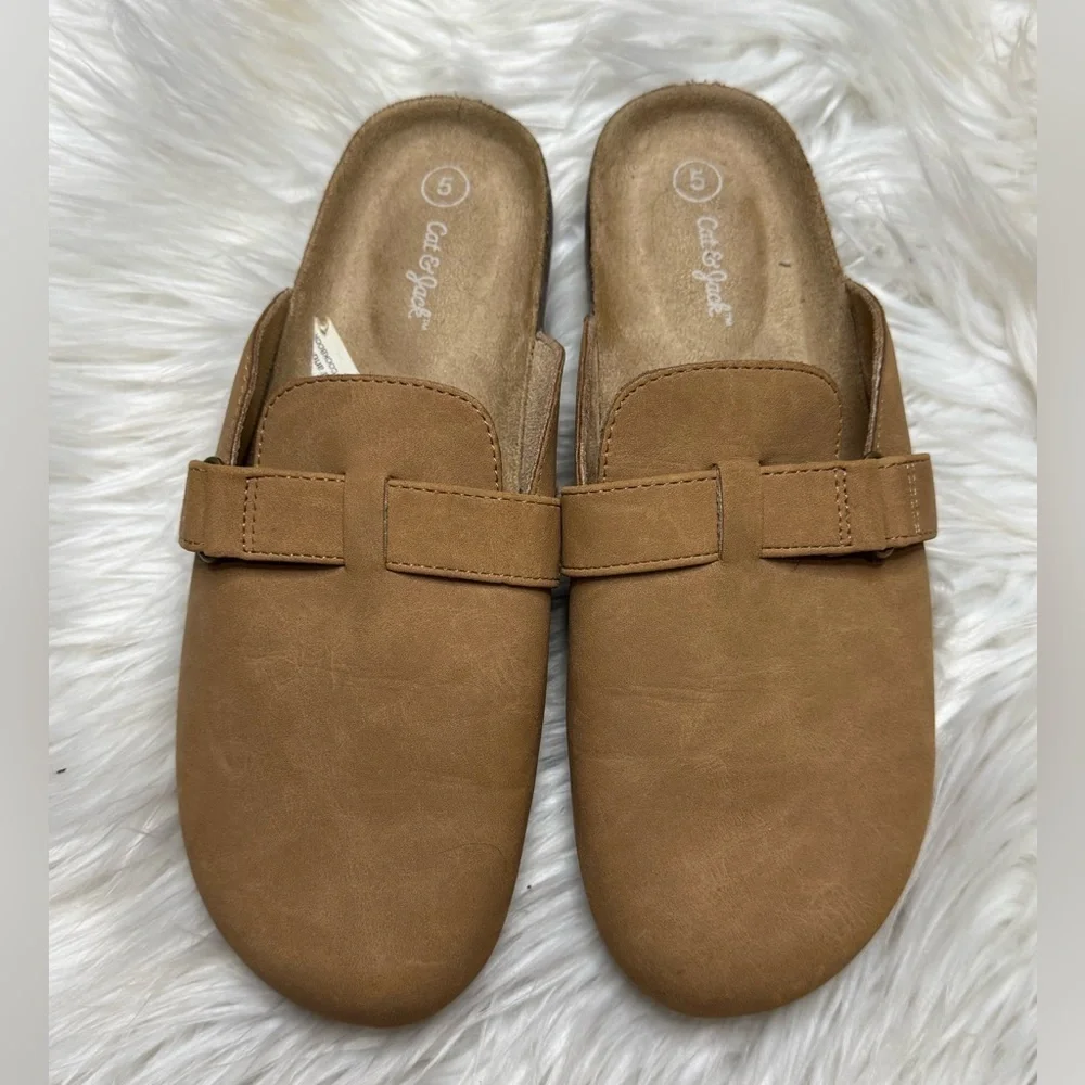 Cat & Jack Girls' Perry Slip-On Clogs